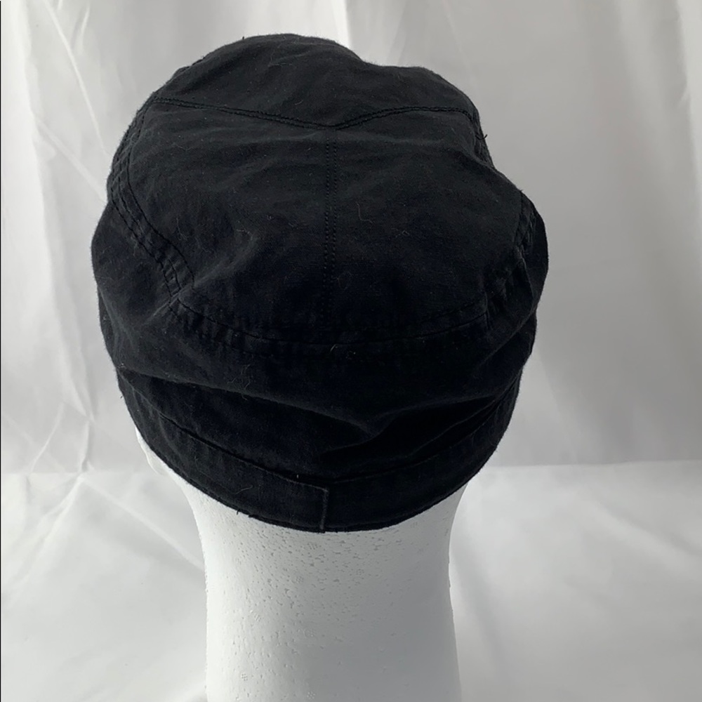 Scull round hat - Picture 3 of 8
